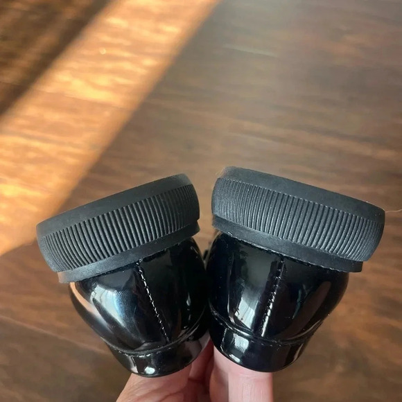 Black patent faux leather loafers with gold buckle- NWOT size 9 US-fashionable - Picture 5 of 8